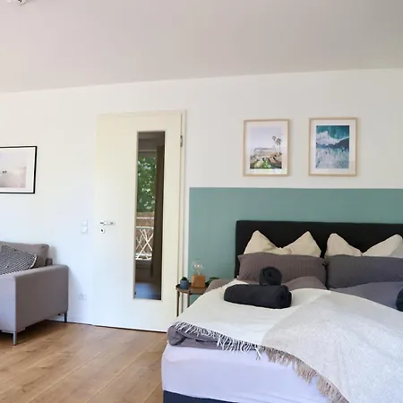 Gemuetliches 1r Mit Balkon, Parking, Tv Streaming