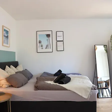 Gemuetliches 1r Mit Balkon, Parking, Tv Streaming