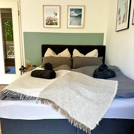 Gemuetliches 1r Mit Balkon, Parking, Tv Streaming Lägenhet *