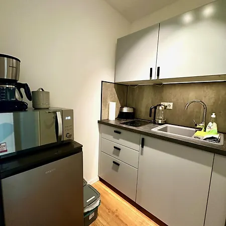 Gemuetliches 1r Mit Balkon, Parking, Tv Streaming