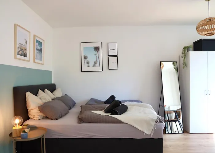 Gemuetliches 1r Mit Balkon, Parking, Tv Streaming